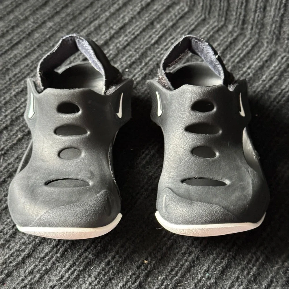 Nike Sunray Protect 3 TD Black White Kids Sandal DH9465-001 Size 9C